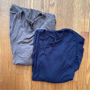 Athleta Cloudlight Restore Tops Bundle of Two Navy and Green 631815 Size XL NWOT